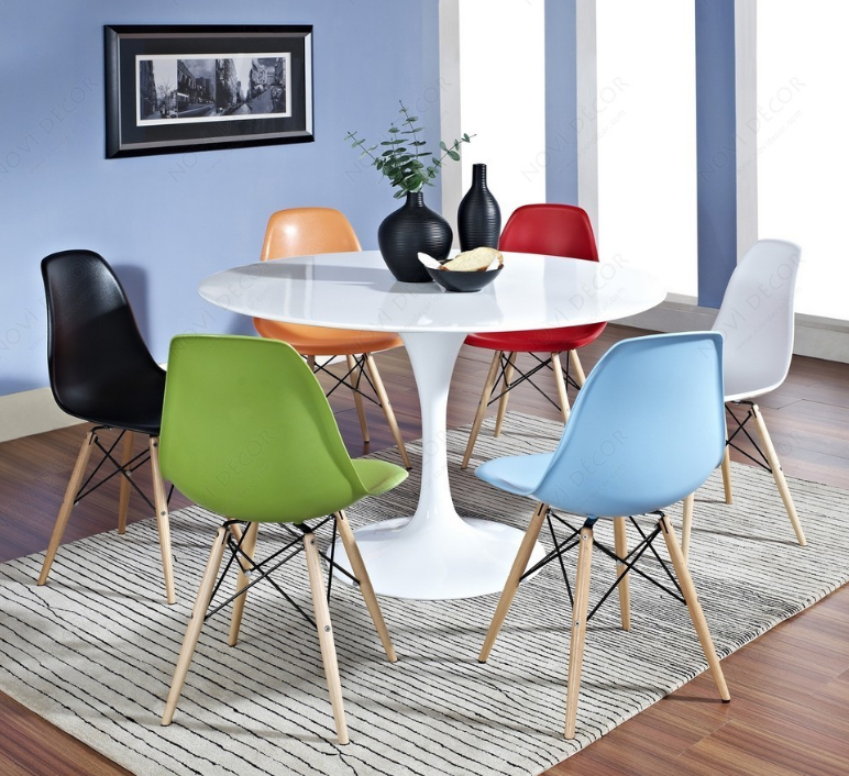 chaises Eames DSW